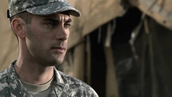 Charmed-Online-dot-net_ArmyWives-7x14AFinalSalute3480.jpg
