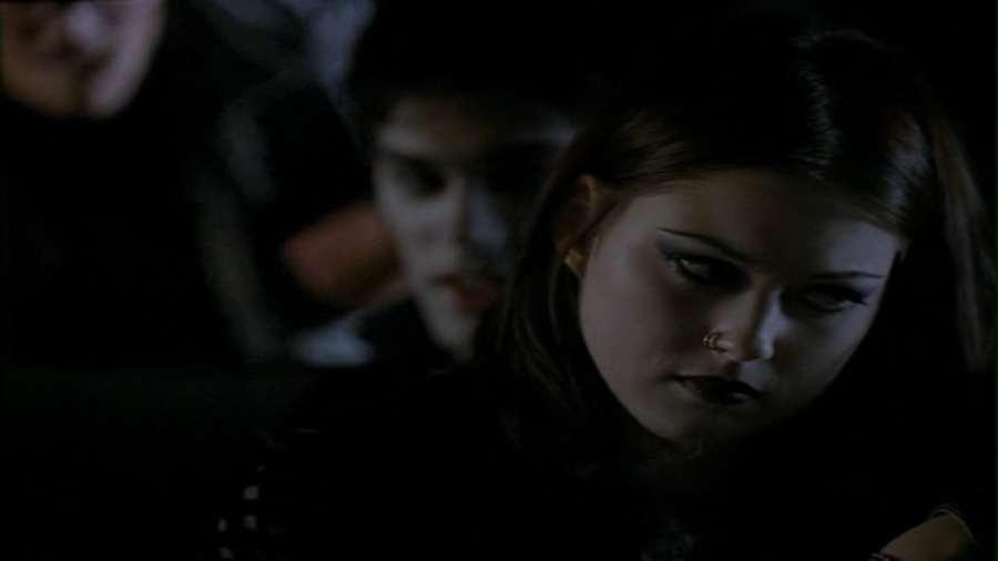 Charmed-Online-dot-net_VampireClan1362.jpg Charmed-Online-dot-net_VampireClan1362.jpg