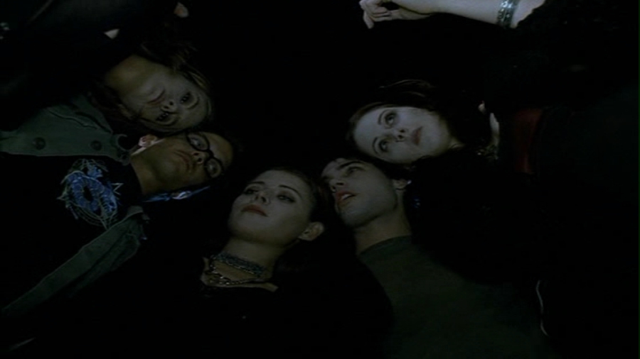 Charmed-Online-dot-net_VampireClan4535.jpg Charmed-Online-dot-net_VampireClan4535.jpg