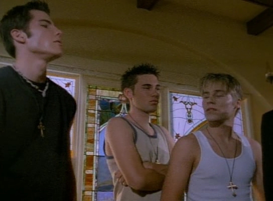 Charmed-Online-nl_VoodooDoll4328.jpg