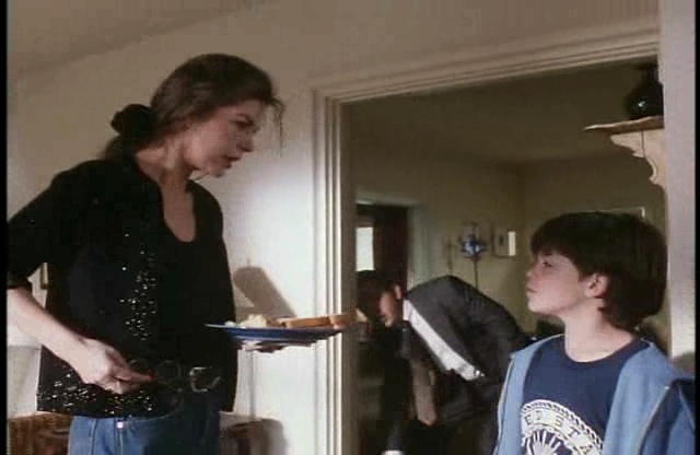 Charmed-Online-dot_nl-AboveSuspicion3616.jpg