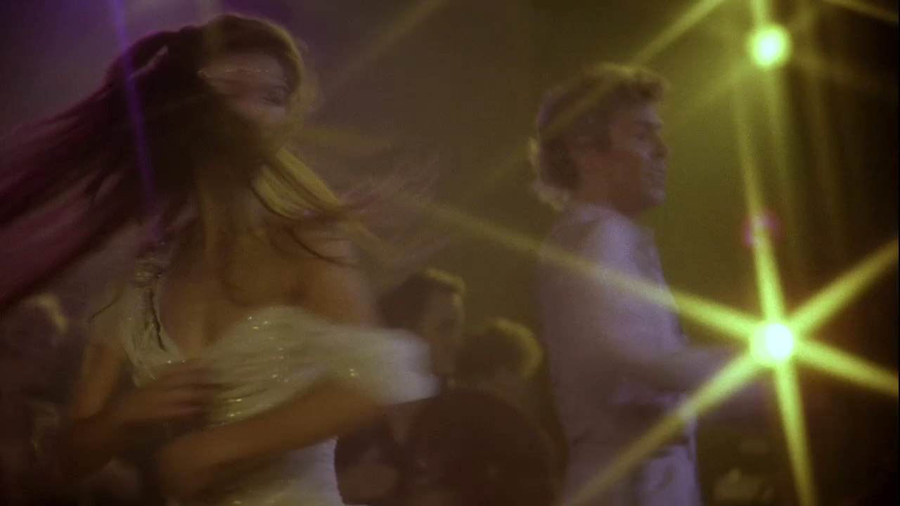Charmed-Online_dot_nl-StayingAlive0880.jpg