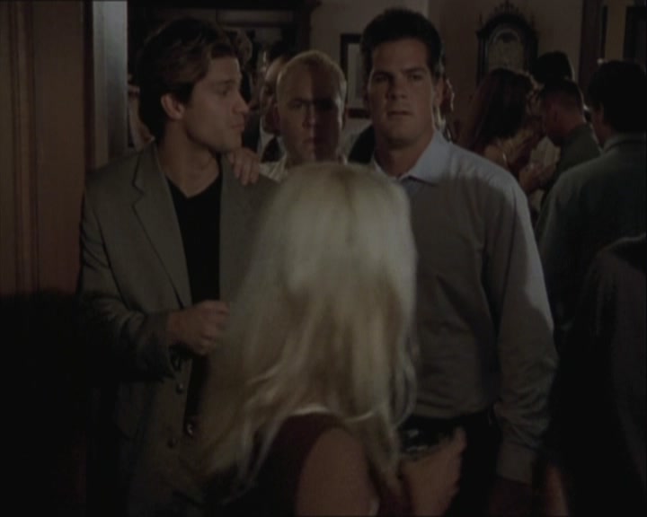 SMG-Source-dot-org-BTVS-2x05ReptileBoy1395.jpg