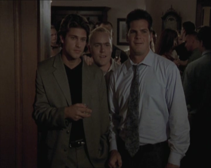 SMG-Source-dot-org-BTVS-2x05ReptileBoy1397.jpg