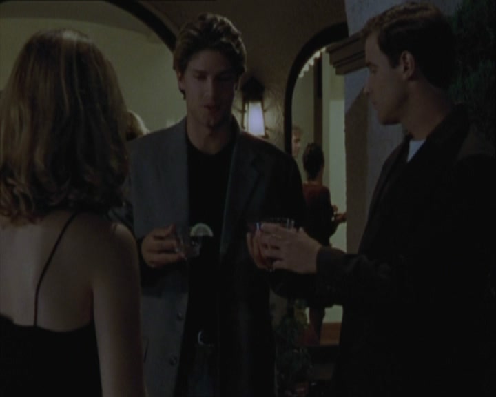 SMG-Source-dot-org-BTVS-2x05ReptileBoy1447.jpg