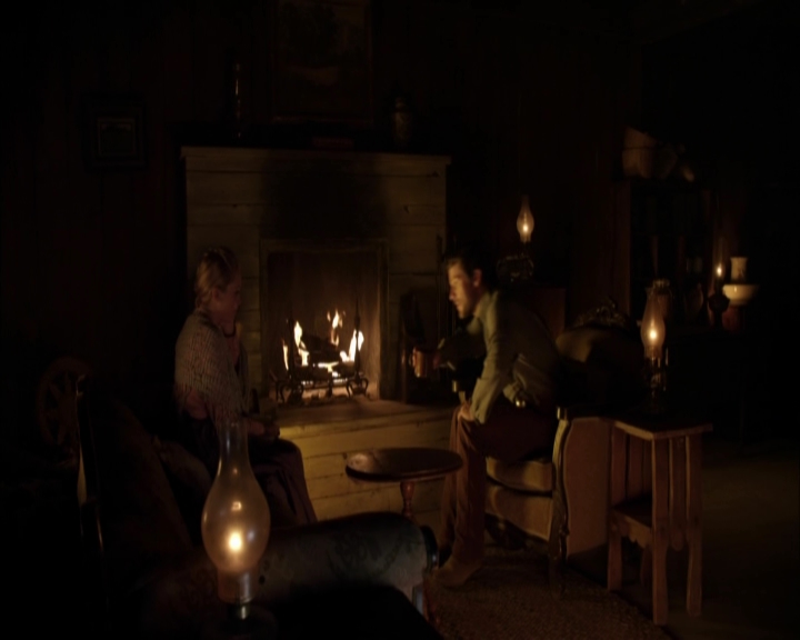 Charmed-Online-dot-net_LovesChristmasJourney1442.jpg