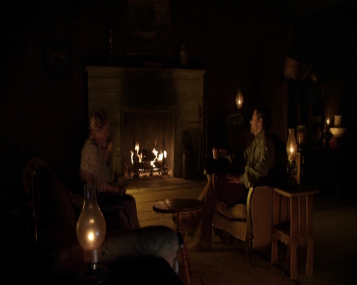 Charmed-Online-dot-net_LovesChristmasJourney1443.jpg