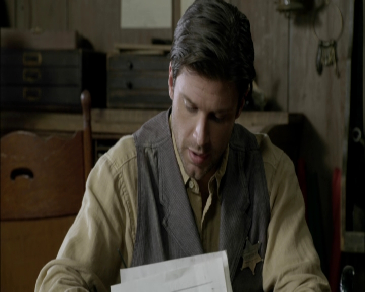 Charmed-Online-dot-net_LovesChristmasJourney1554.jpg