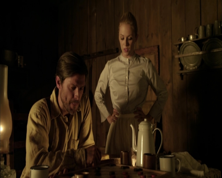 Charmed-Online-dot-net_LovesChristmasJourney2208.jpg Charmed-Online-dot-net_LovesChristmasJourney2208.jpg