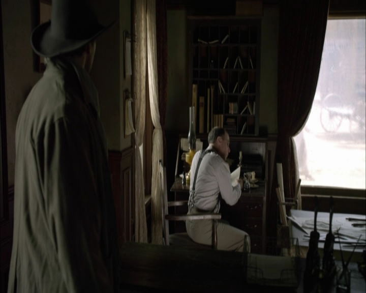 Charmed-Online-dot-net_LovesChristmasJourney3399.jpg