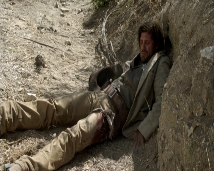 Charmed-Online-dot-net_LovesChristmasJourney4220.jpg Charmed-Online-dot-net_LovesChristmasJourney4220.jpg