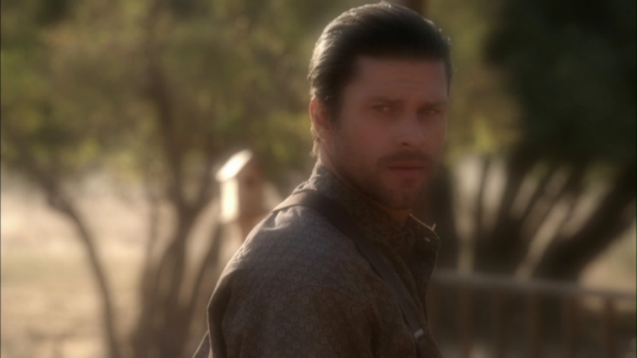 Charmed-Online-dot-net_LovesChristmasJourney-part2-0909.jpg
