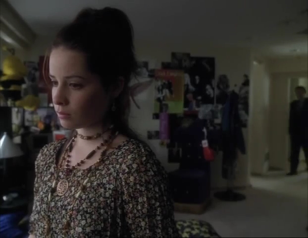 Charmed-Online-dot-net_APerfectStranger1415.jpg