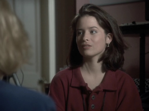 Charmed-Online_dot_nl-PicketFences1x01-5240.jpg