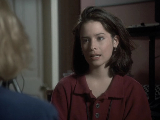 Charmed-Online_dot_nl-PicketFences1x01-5242.jpg