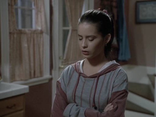 Charmed-Online_dot_nl-PicketFences1x02-1152.jpg