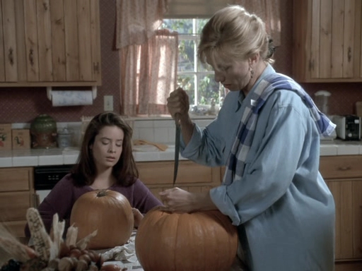 Charmed-Online_dot_nl-PicketFences1x06-1550.jpg