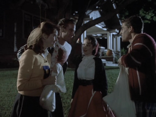 Charmed-Online_dot_nl-PicketFences1x06-2006.jpg
