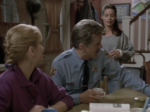 Charmed-Online_dot_nl-PicketFences1x08-1144.jpg