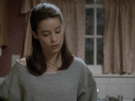 Charmed-Online_dot_nl-PicketFences1x08-1200.jpg