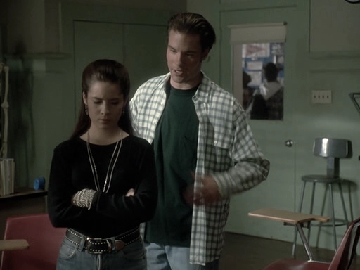 Charmed-Online_dot_nl-PicketFences1x21-4201.jpg