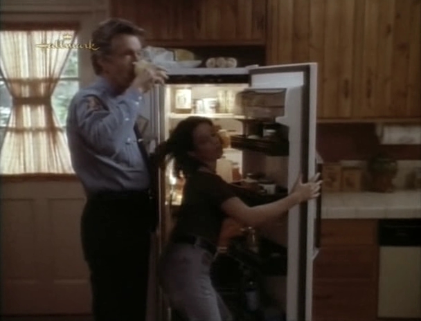 Charmed-Online_dot_nl-PicketFences2x01-0590.jpg Charmed-Online_dot_nl-PicketFences2x01-0590.jpg