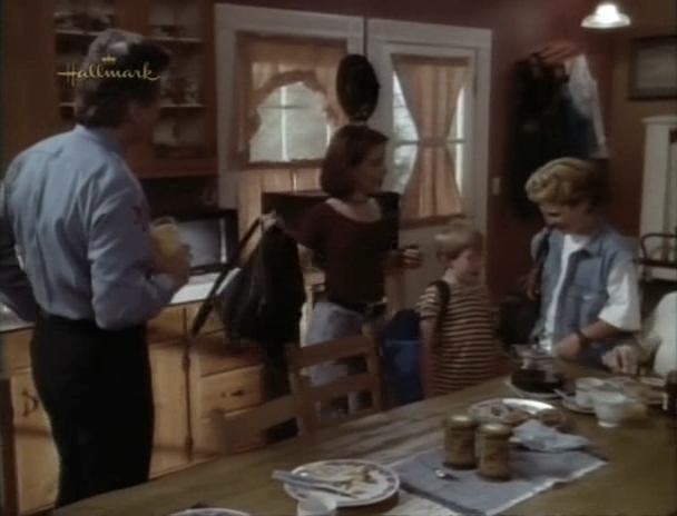 Charmed-Online_dot_nl-PicketFences2x01-0598.jpg Charmed-Online_dot_nl-PicketFences2x01-0598.jpg