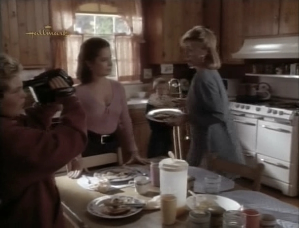 Charmed-Online_dot_nl-PicketFences2x06-7682.jpg Charmed-Online_dot_nl-PicketFences2x06-7682.jpg