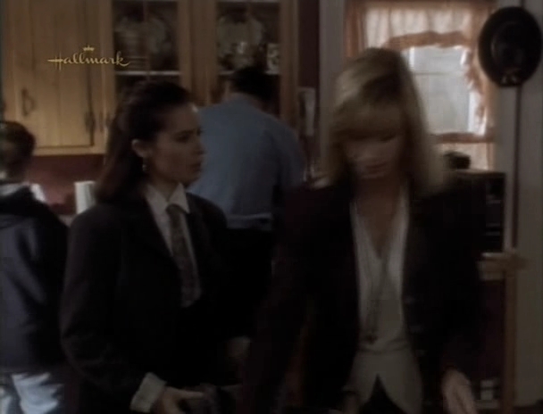 Charmed-Online_dot_nl-PicketFences2x10-13840.jpg Charmed-Online_dot_nl-PicketFences2x10-13840.jpg