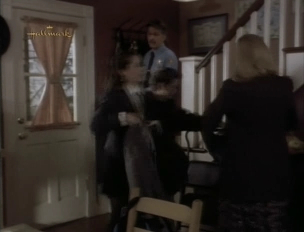 Charmed-Online_dot_nl-PicketFences2x10-13847.jpg Charmed-Online_dot_nl-PicketFences2x10-13847.jpg