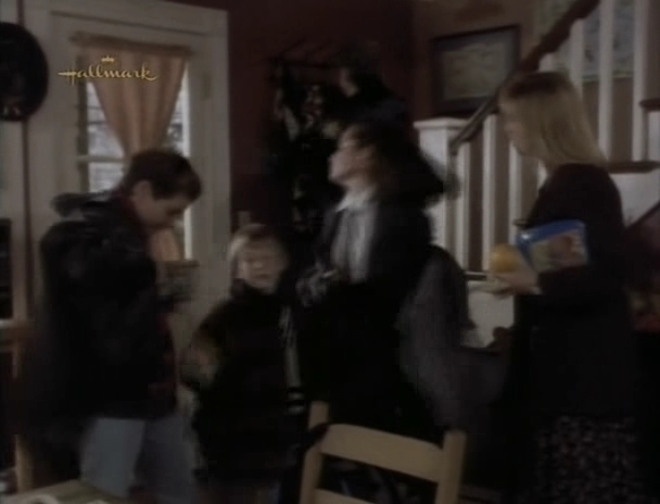 Charmed-Online_dot_nl-PicketFences2x10-13853.jpg Charmed-Online_dot_nl-PicketFences2x10-13853.jpg