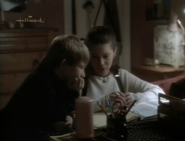 Charmed-Online_dot_nl-PicketFences2x14-1837.jpg Charmed-Online_dot_nl-PicketFences2x14-1837.jpg