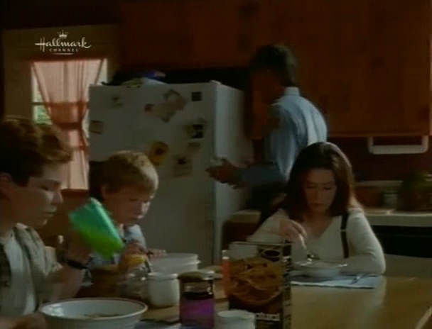 Charmed-Online_dot_nl-PicketFences3x04-1089.jpg