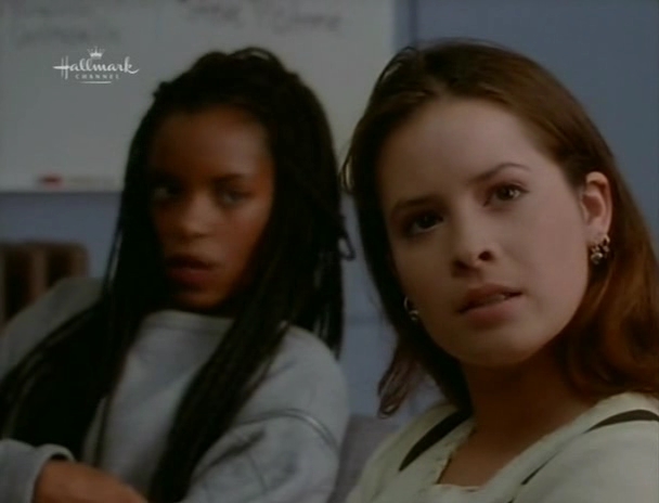 Charmed-Online_dot_nl-PicketFences3x04-1546.jpg