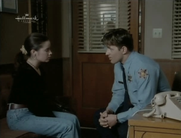 Charmed-Online_dot_nl-PicketFences3x07-0394.jpg