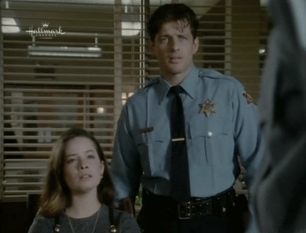Charmed-Online_dot_nl-PicketFences3x07-1015.jpg
