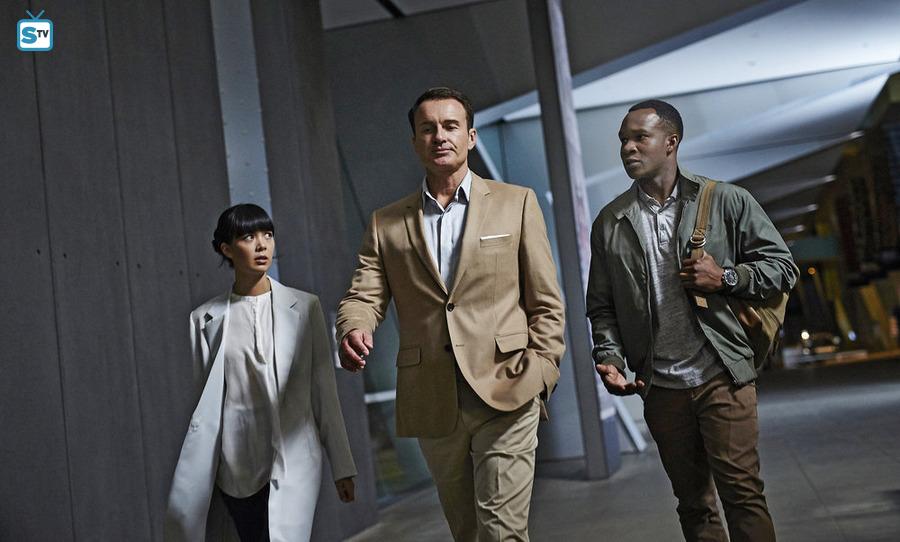 1x02-002.jpg 1x02-002.jpg