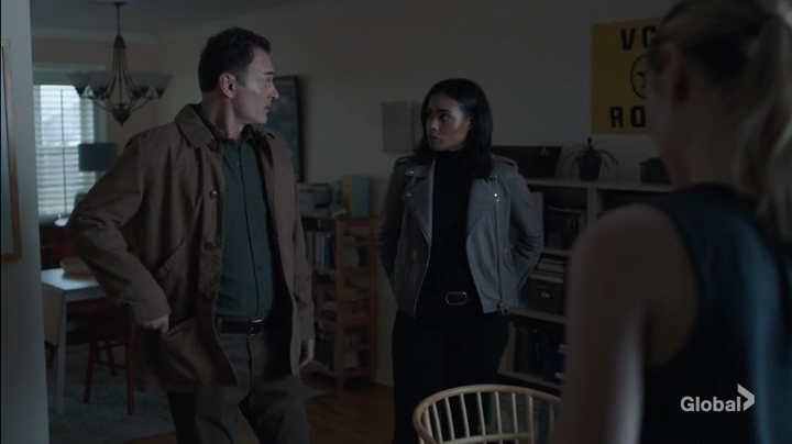 Charmed-Online-dot-nl_FBIMostWanted1x01-1612.jpg