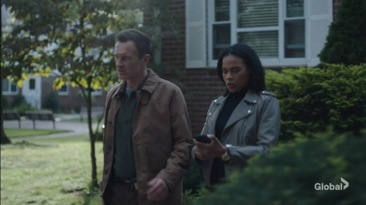 Charmed-Online-dot-nl_FBIMostWanted1x01-1629.jpg
