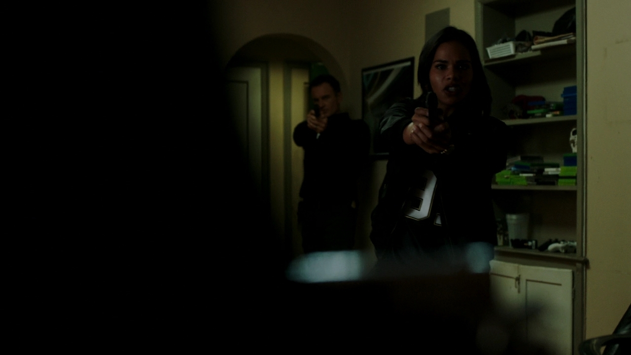 Charmed-Online-dot-nl-FBIMostWanted1x04-2229.jpg