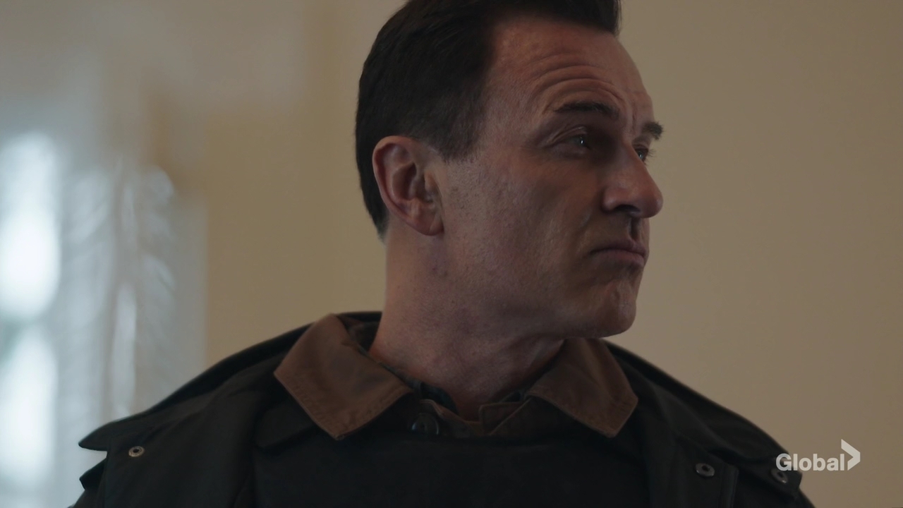 Charmed-Online-dot-nl-FBIMostWanted1x05-0712.jpg