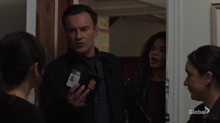 Charmed-Online-dot-nl_FBIMostWanted1x10-1802.jpg