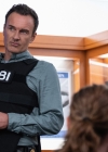 1x01-003.jpg