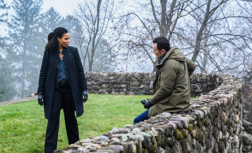 2x04-001.jpg