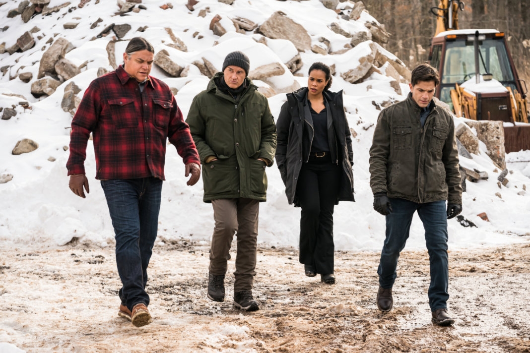 2x05-002.jpg