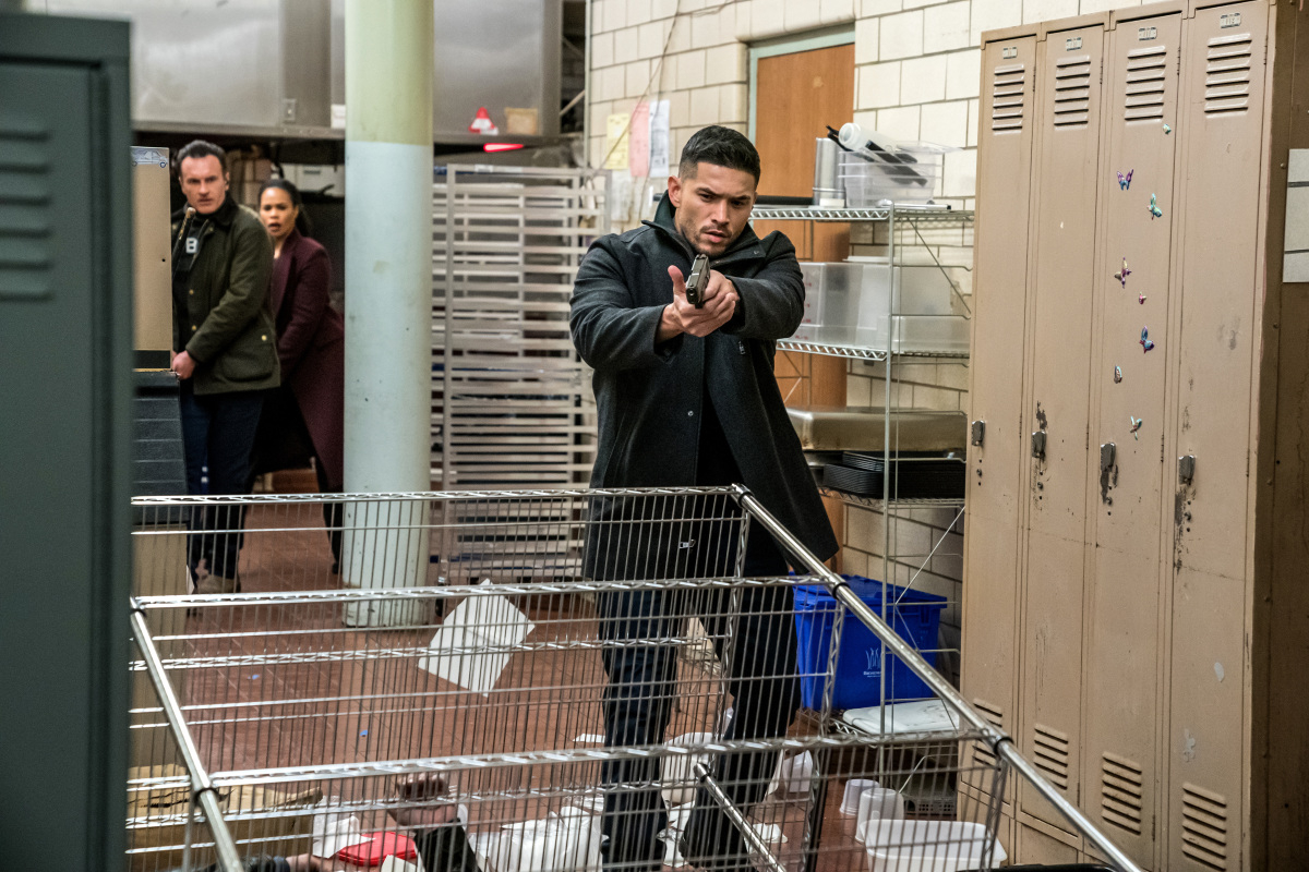 2x09-013.jpg