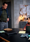 2x09-006.jpg