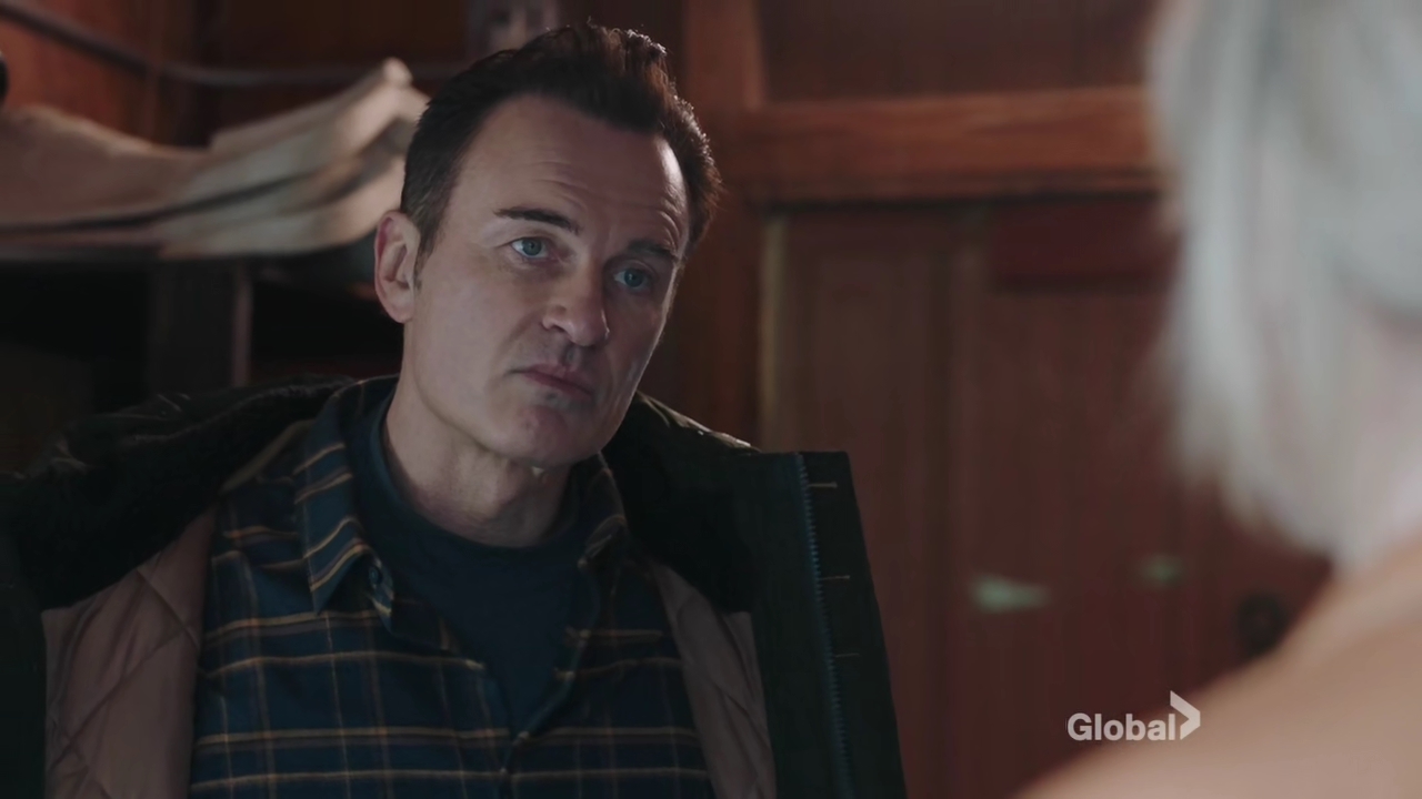 Charmed-Online-dot-nl_FBIMostWanted2x11-0308.jpg