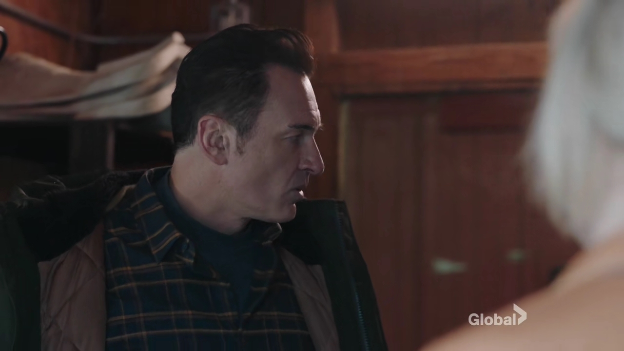 Charmed-Online-dot-nl_FBIMostWanted2x11-0310.jpg