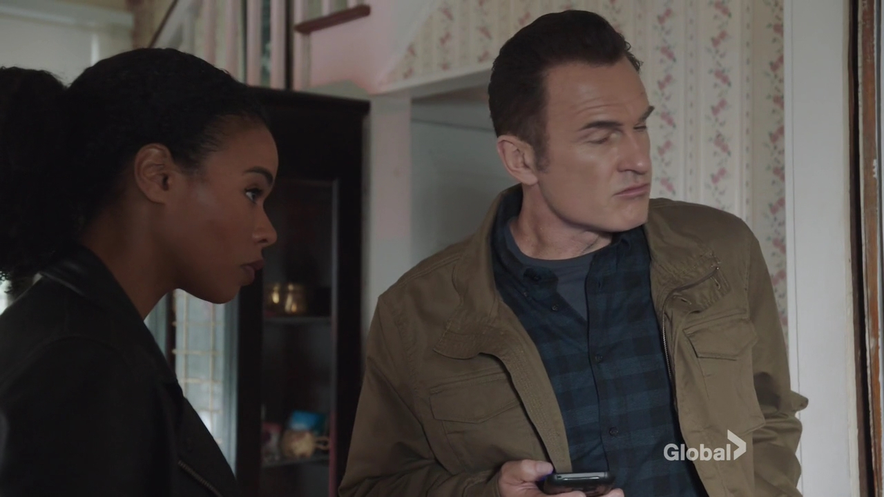 Charmed-Online-dot-nl_FBIMostWanted2x13-0729.jpg